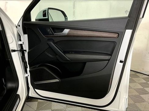 Used 2024 Audi Q5 2.0T Premium Plus image 24