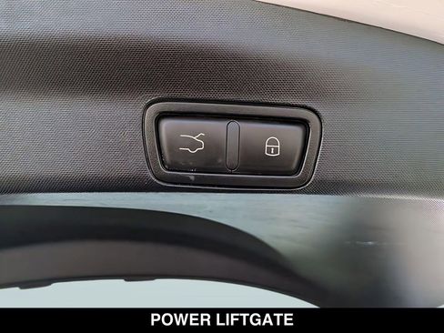 Used 2024 Alfa Romeo Stelvio Veloce AWD/4WD image 13