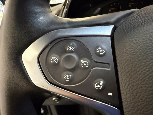 Used 2023 Chevrolet Traverse LT w/ LT Premium Package AWD/4WD image 12