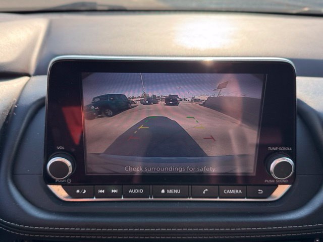 Used 2022 Nissan Rogue SV w/ SV Premium Package FWD image 17