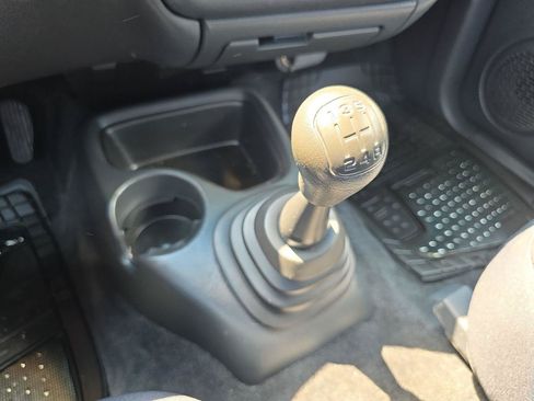 Used 2003 GMC Sonoma SLS RWD image 10