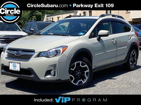 Used 2016 Subaru Crosstrek 2.0i Premium w/ Moonroof Package AWD/4WD image 1