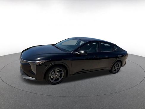 Used 2025 Kia K4 LXS image 8