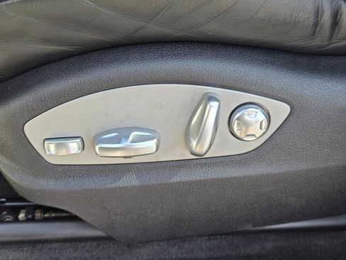 Used 2021 Porsche Macan AWD/4WD image 23