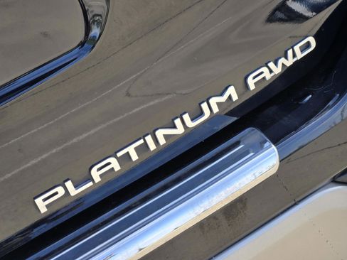 Used 2026 Toyota Highlander Platinum AWD/4WD image 43
