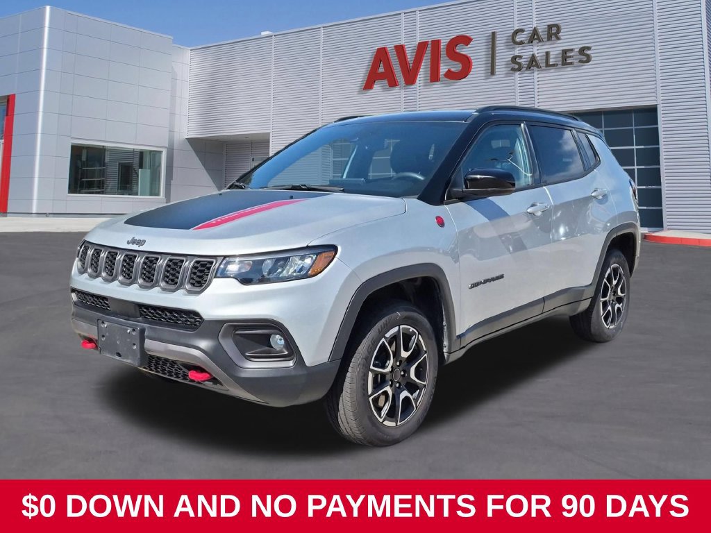 Used 2025 Jeep Compass Trailhawk AWD/4WD image 1