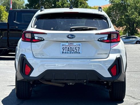 Used 2025 Subaru Crosstrek 2.0i Premium AWD/4WD image 6