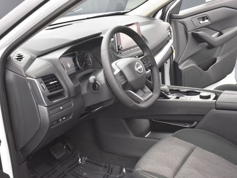 New 2026 Nissan Rogue SV image 7