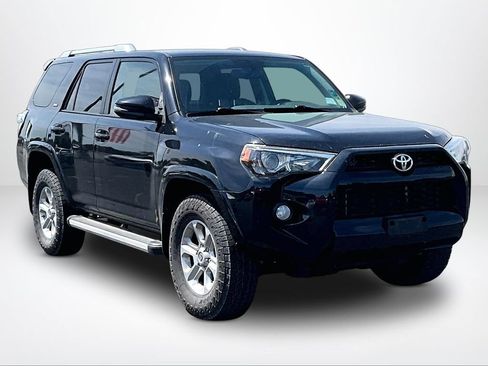 Used 2017 Toyota 4Runner SR5 Premium AWD/4WD image 13