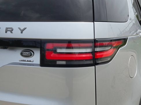 Used 2019 Land Rover Discovery HSE AWD/4WD image 13