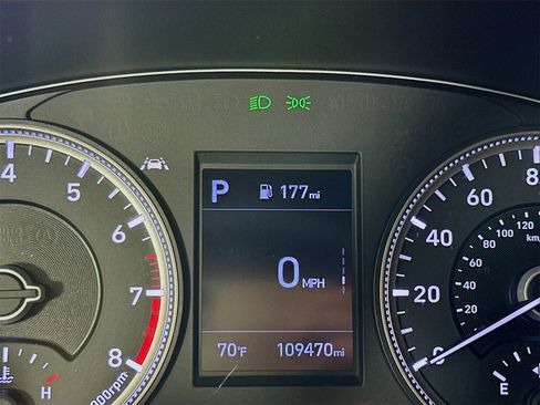 Used 2019 Hyundai Santa Fe SE image 13