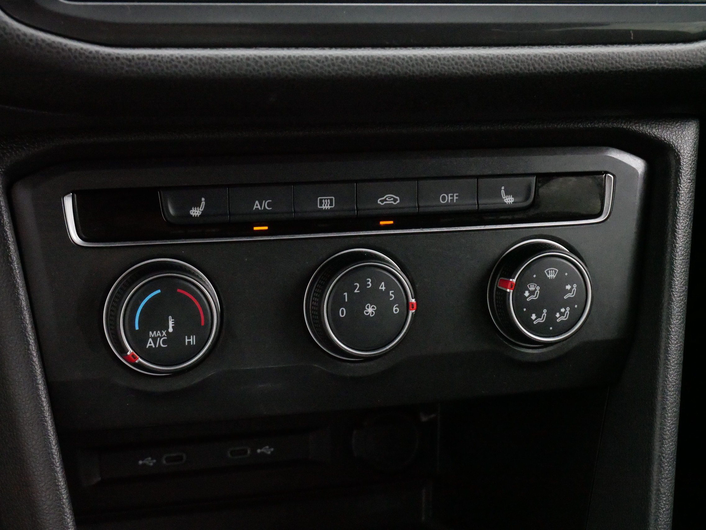 Certified 2024 Volkswagen Tiguan S AWD/4WD image 23