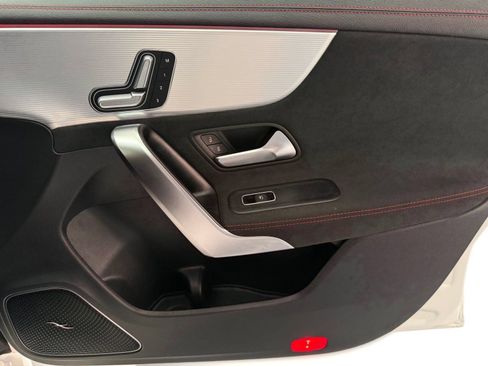 Used 2023 Mercedes-Benz CLA 250 image 26