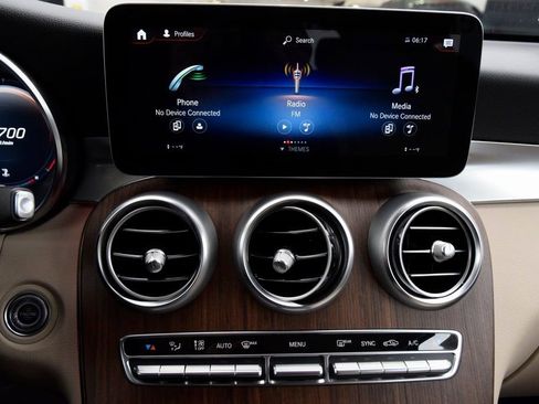 Certified 2022 Mercedes-Benz GLC 300 GLC 300 image 26