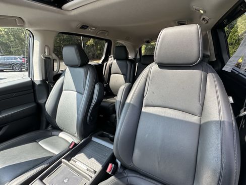 Used 2025 Honda Odyssey EX-L image 7