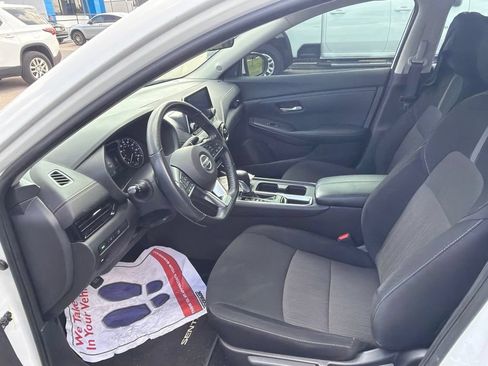 Used 2022 Nissan Sentra SV w/ Trunk Package FWD image 4