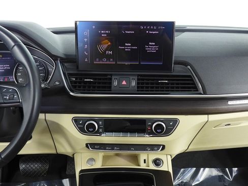 Used 2023 Audi Q5 2.0T Premium w/ Convenience Package image 26