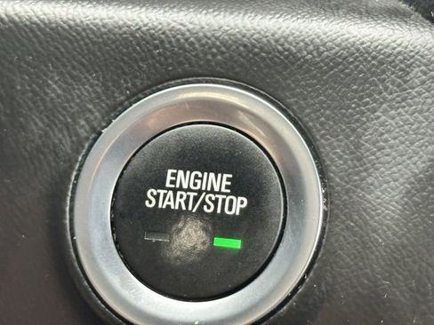 Used 2020 GMC Terrain SLE image 21