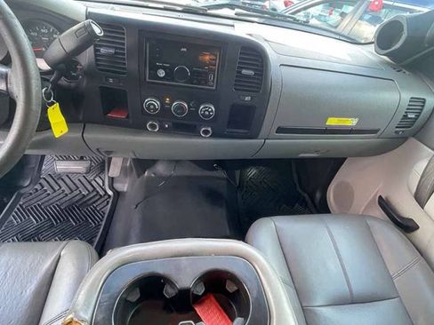 Used 2011 Chevrolet Silverado 1500 W/T w/ LS Package RWD image 7