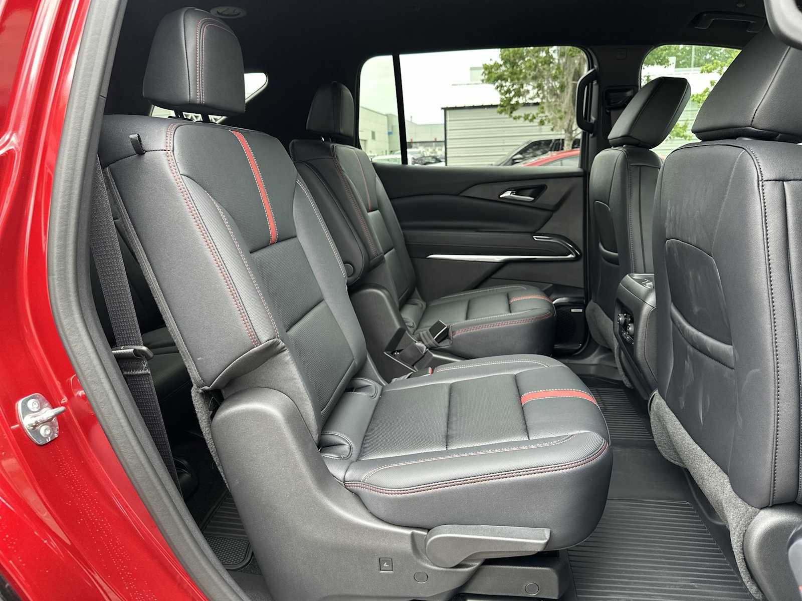 New 2026 Chevrolet Traverse RS FWD image 18