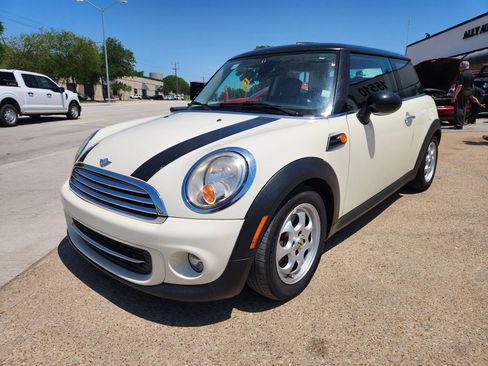 Used 2013 MINI Cooper Hardtop FWD image 1
