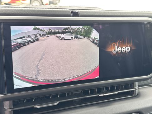 New 2025 Jeep Wrangler Rubicon image 32