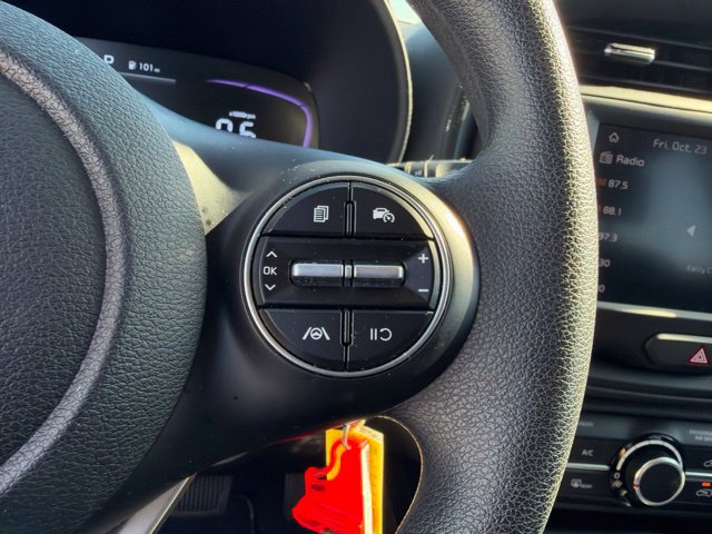 Certified 2025 Kia Soul LX w/ LX Technology Package FWD image 13