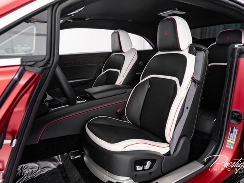 Used 2024 Rolls-Royce Spectre w/ Spectre Launch Package image 28