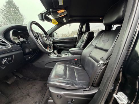 Used 2018 Jeep Grand Cherokee Overland image 9