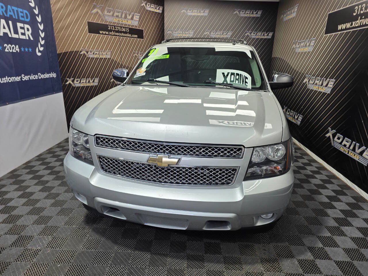 Used 2011 Chevrolet Avalanche LTZ RWD image 3