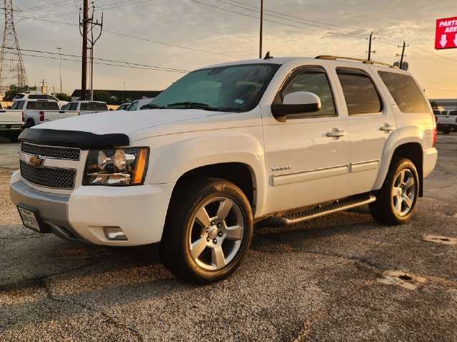 Used 2014 Chevrolet Tahoe LT w/ Suspension Package, Off-Road AWD/4WD image 2