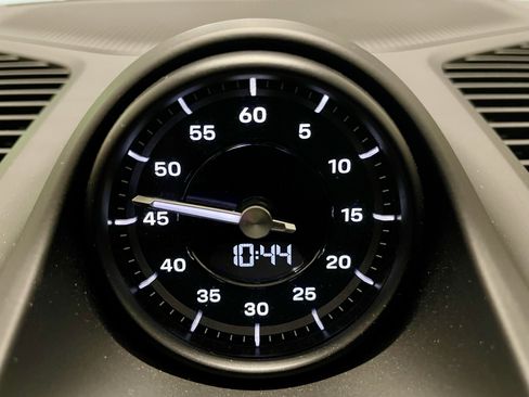 Used 2024 Porsche Cayenne Turbo image 40