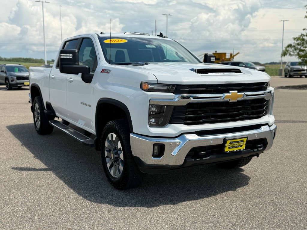 Used 2025 Chevrolet Silverado 3500 LT w/ All Star Edition AWD/4WD image 5