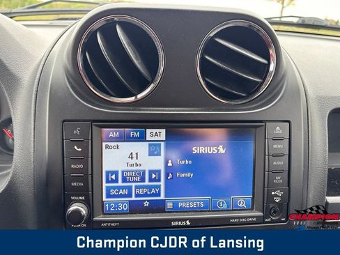 Used 2012 Jeep Compass Latitude AWD/4WD image 27