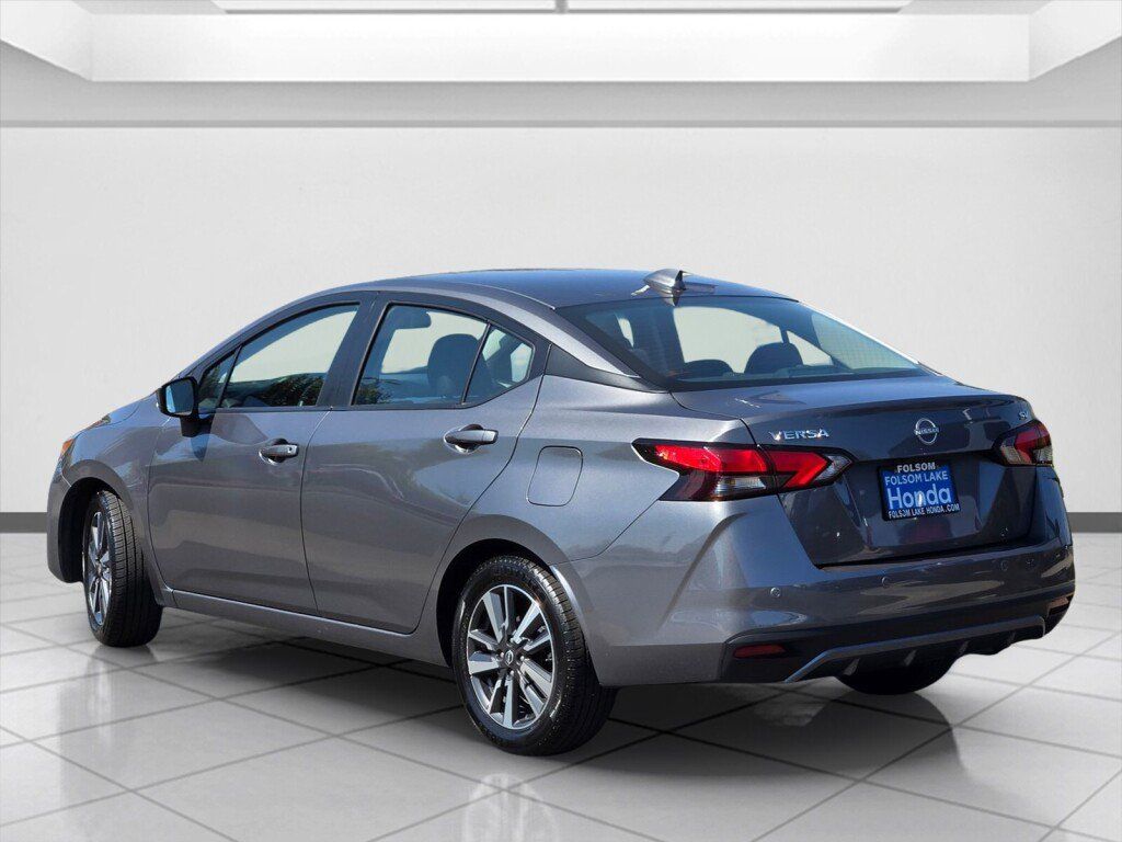 Used 2024 Nissan Versa SV FWD image 7