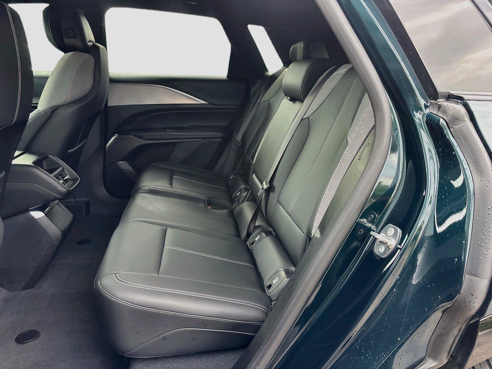 Used 2024 Cadillac Lyriq Tech RWD image 24