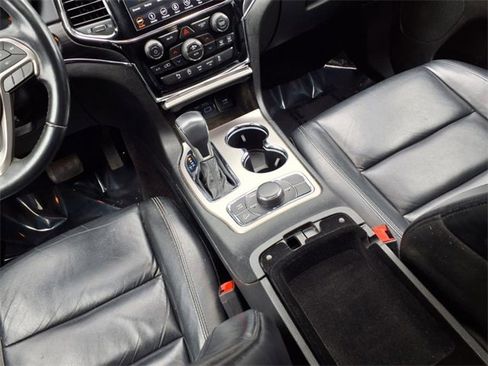 Used 2019 Jeep Grand Cherokee Limited image 13