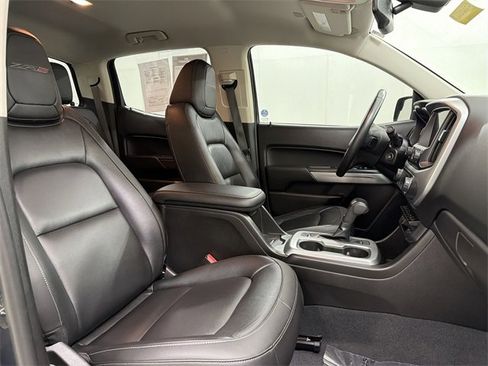 Used 2019 Chevrolet Colorado ZR2 image 18