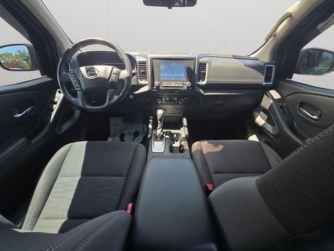 Used 2022 Nissan Frontier SV AWD/4WD image 17