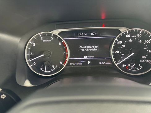 Used 2025 Nissan Rogue SV image 42