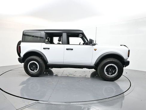 New 2025 Ford Bronco Badlands w/ Sasquatch Package image 8