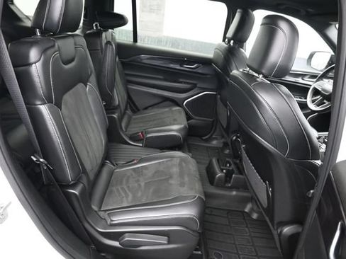 Used 2021 Jeep Grand Cherokee L Laredo AWD/4WD image 8
