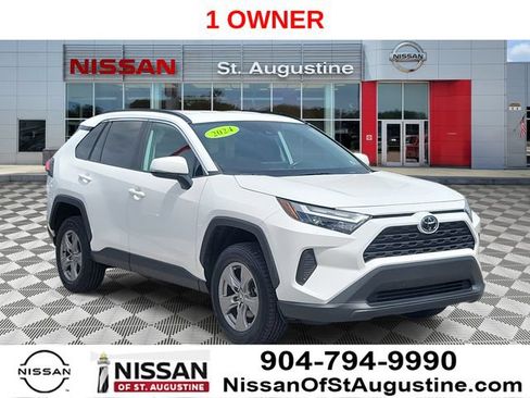 Used 2024 Toyota RAV4 XLE FWD image 1