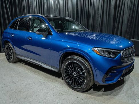 New 2026 Mercedes-Benz GLC 300 300 SUV image 3