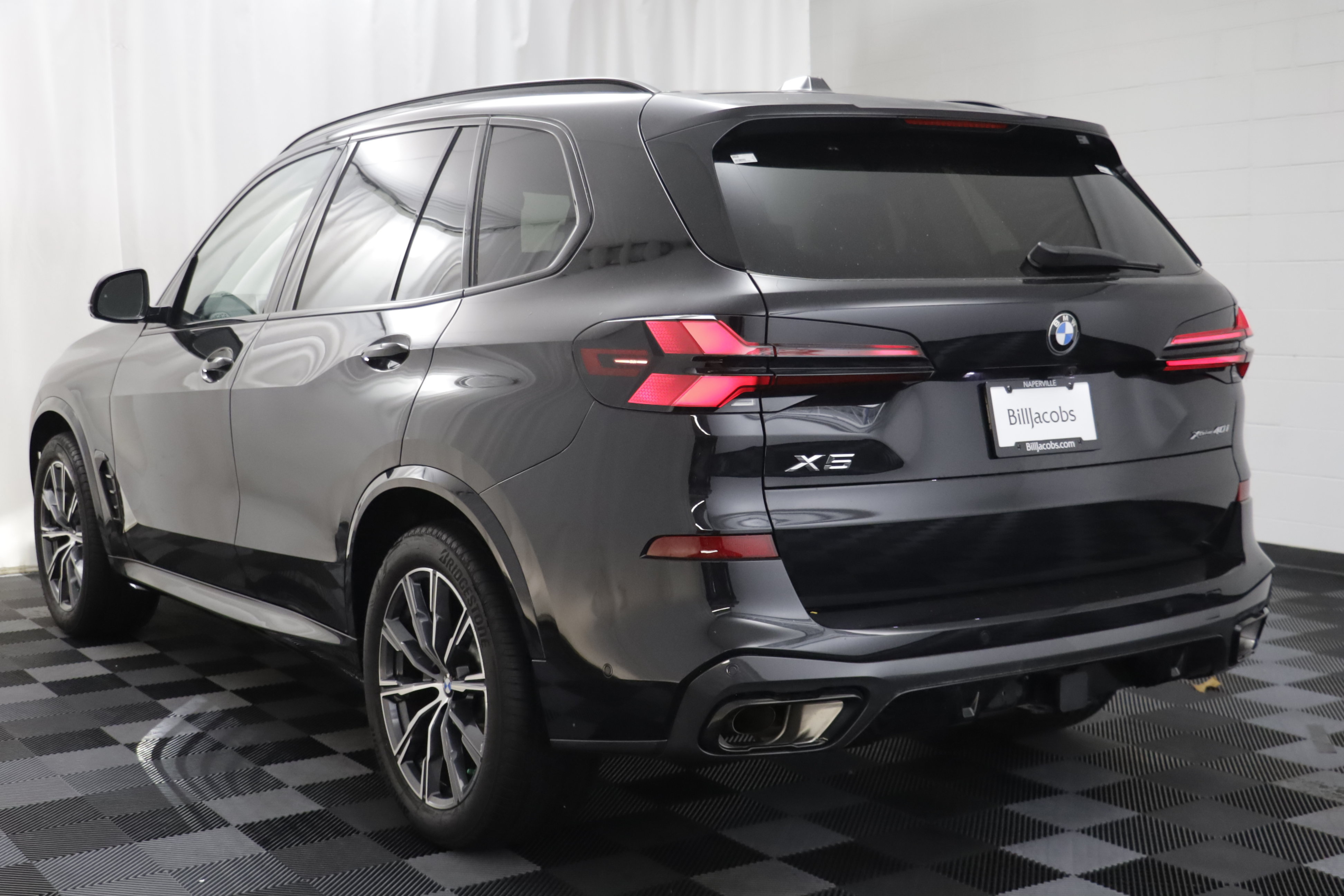 Used 2026 BMW X5 xDrive40i w/ M Sport Package AWD/4WD image 14