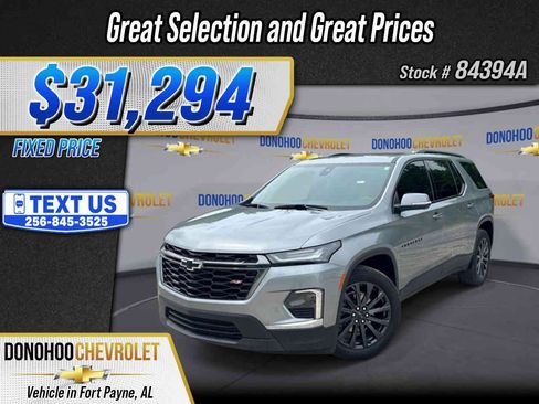 Used 2023 Chevrolet Traverse RS FWD image 1