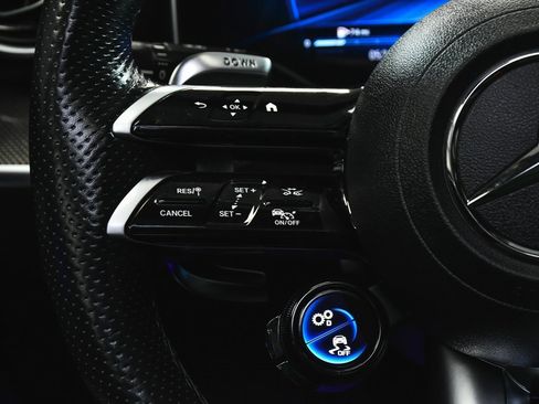 Used 2024 Mercedes-Benz C 43 AMG 4MATIC Sedan image 41