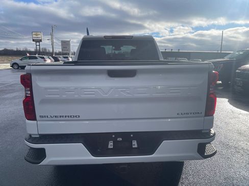 Used 2024 Chevrolet Silverado 1500 Custom image 7