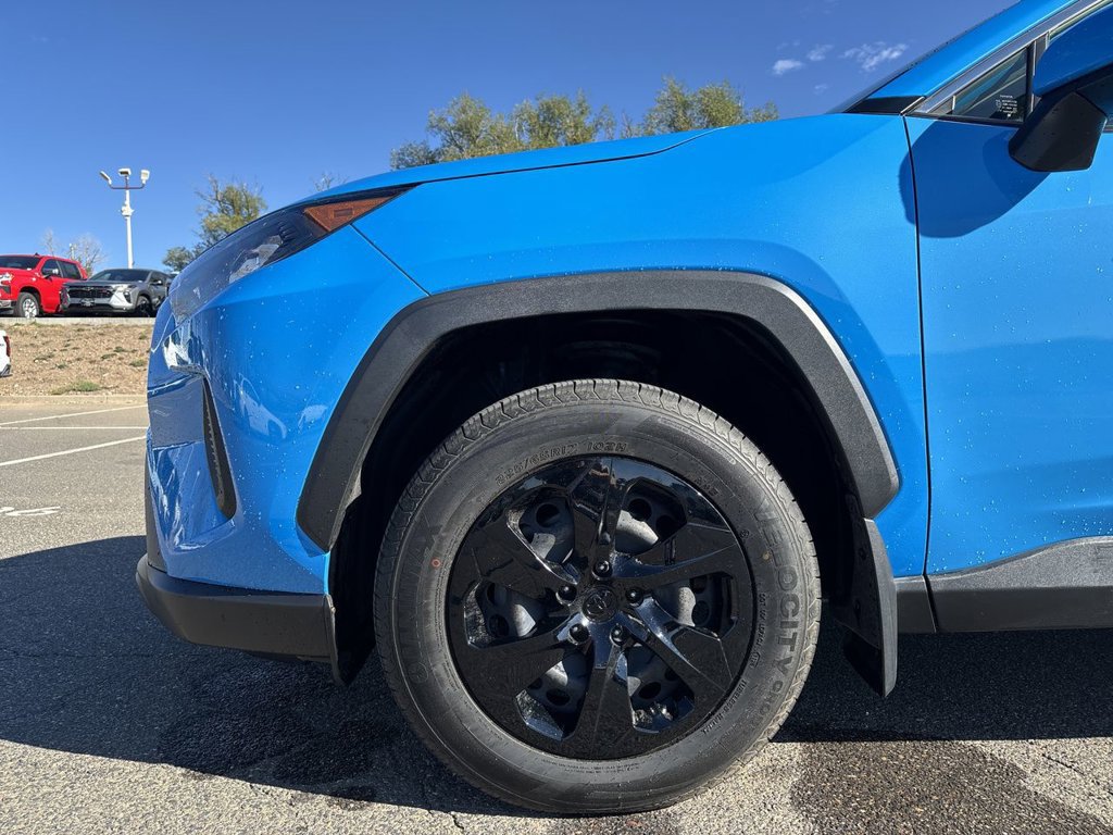Used 2020 Toyota RAV4 LE w/ All Weather Liner Package AWD/4WD image 36