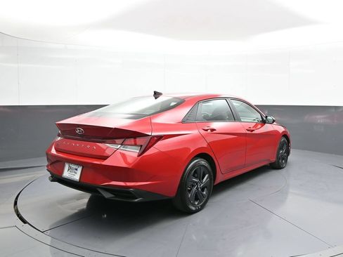 Certified 2023 Hyundai Elantra SEL FWD image 6